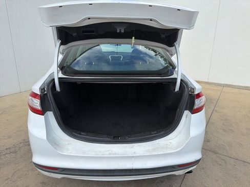 Used 2013 Ford Fusion SE image 8