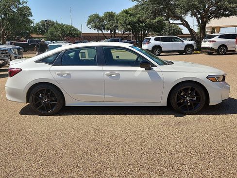 Used 2025 Honda Civic Sport image 5