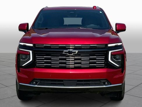 Used 2025 Chevrolet Tahoe High Country AWD/4WD image 6