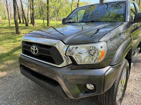 Used 2012 Toyota Tacoma PreRunner w/ SR5 Pkg image 7