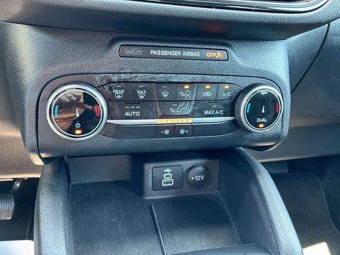 Used 2025 Ford Escape ST-Line AWD/4WD image 17