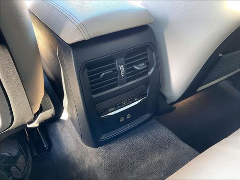 Used 2022 BMW 440i xDrive Coupe w/ Premium Package image 38