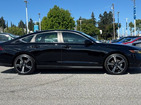 Used 2024 Honda Accord Sport image 7