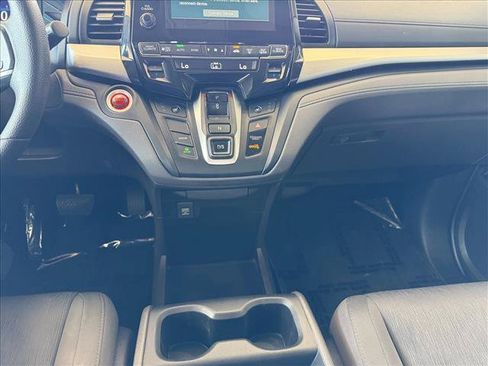 Used 2018 Honda Odyssey EX image 21