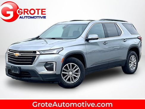 Used 2023 Chevrolet Traverse LT AWD/4WD image 1