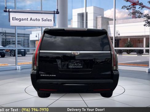 Used 2020 Cadillac Escalade ESV Premium Luxury AWD/4WD image 6