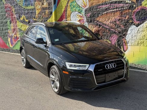 Used 2016 Audi Q3 2.0T Prestige w/ Prestige Package image 2