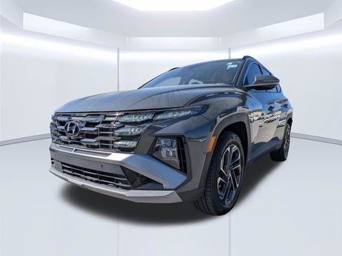 Certified 2025 Hyundai Tucson Limited image 8