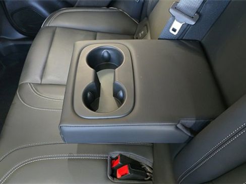 Used 2022 Buick Envision Essence w/ Safety Package image 19