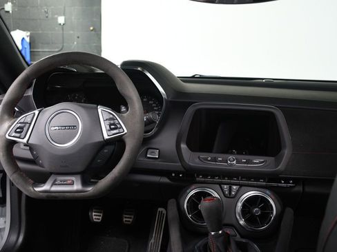 Used 2018 Chevrolet Camaro ZL1 RWD image 5