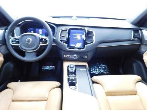 Used 2025 Volvo XC90 B6 Ultra w/ Protection Package Premier image 20
