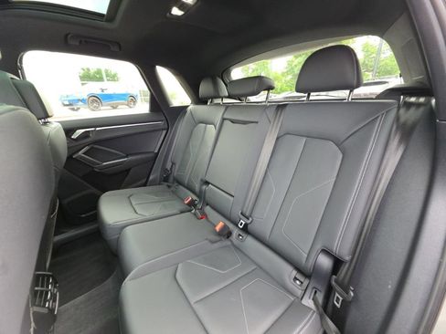 Used 2023 Audi Q3 2.0T Premium Plus w/ Premium Plus Package AWD/4WD image 21