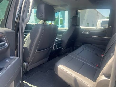 Used 2026 GMC Sierra 1500 SLT w/ SLT Premium Package AWD/4WD image 4