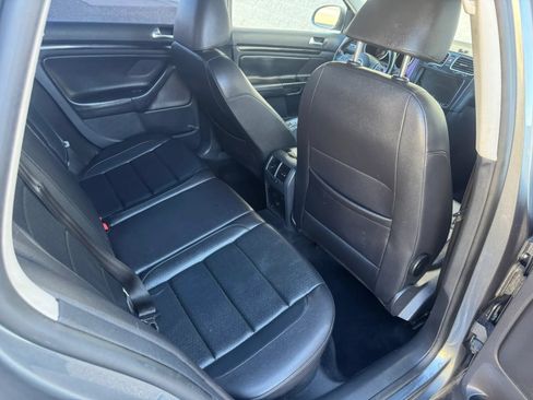 Used 2012 Volkswagen Jetta TDI FWD image 12