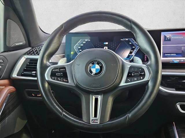Used 2025 BMW X7 M60i AWD/4WD image 19