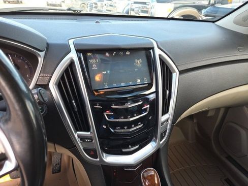 Used 2013 Cadillac SRX Luxury image 9