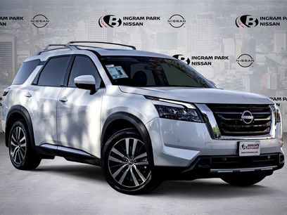 New 2025 Nissan Pathfinder Platinum w/ Cargo Package