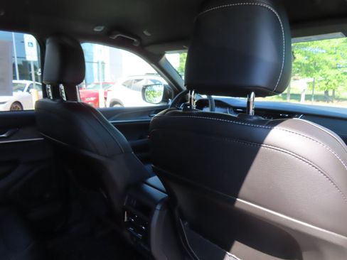 Used 2025 Jeep Grand Cherokee Limited w/ Trailer Tow Package AWD/4WD image 34