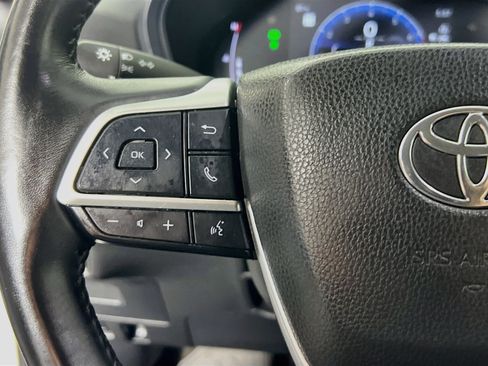 Used 2024 Toyota Grand Highlander FWD image 18