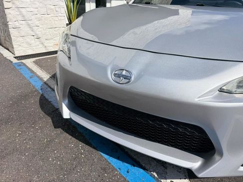 Used 2014 Scion FR-S RWD image 5
