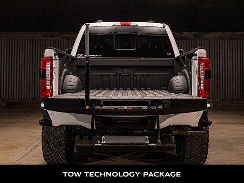 Used 2023 Ford F250 Lariat w/ Lariat Ultimate Package AWD/4WD image 9