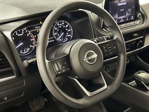 Used 2024 Nissan Rogue S AWD/4WD image 14