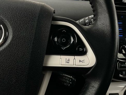 Used 2017 Toyota Prius Four w/ Premium Convenience Package image 34