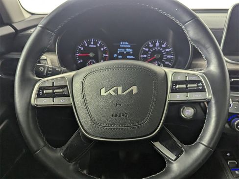 Used 2022 Kia Telluride EX w/ EX Premium Package image 17