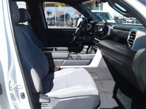 Used 2025 Toyota Tundra SR5 w/ SR5 Convenience Package image 10