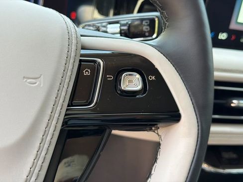 New 2026 Lincoln Aviator 2WD image 29