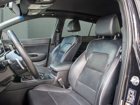 Used 2020 Kia Sportage SX image 11