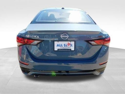 Used 2025 Nissan Sentra SR w/ SR Premium Package image 12