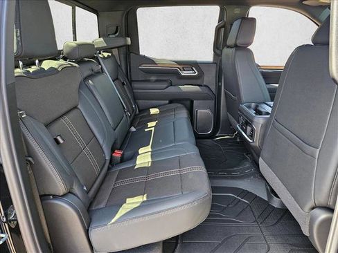 New 2026 Chevrolet Silverado 1500 High Country AWD/4WD image 16