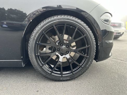 Used 2015 Dodge Charger R/T image 8