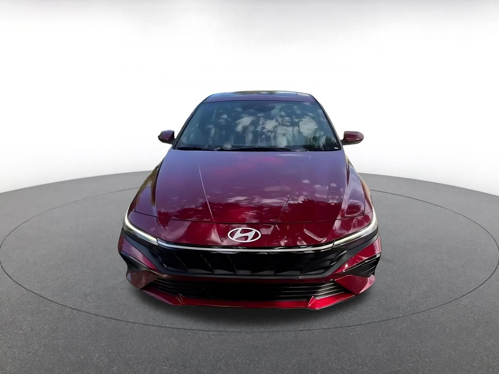 Used 2025 Hyundai Elantra SEL FWD image 3