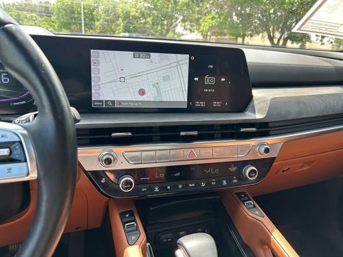 Used 2024 Kia Telluride EX X-Line AWD/4WD image 32