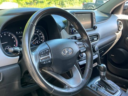 Used 2021 Hyundai Kona Ultimate w/ Cargo Package AWD/4WD image 9
