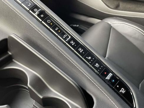 Used 2021 Chevrolet Corvette Stingray w/ Battery Protection Package image 23