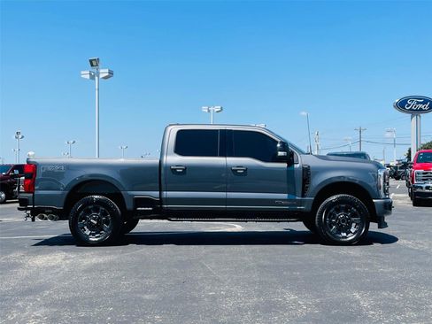 Used 2024 Ford F250 Lariat w/ Sport Appearance Package AWD/4WD image 3