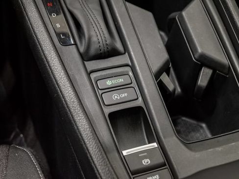 Used 2025 Honda Accord SE image 17