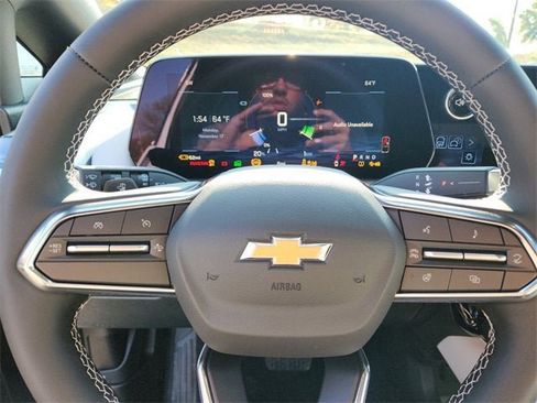 New 2026 Chevrolet Equinox EV LT image 14