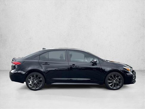 Used 2024 Toyota Corolla SE FWD image 4