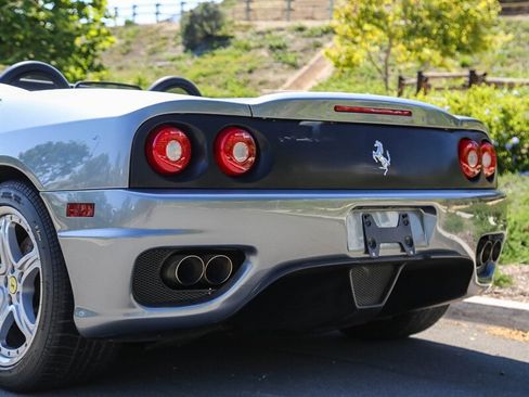 Used 2004 Ferrari 360 Spider RWD image 8