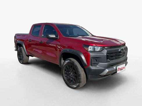 Used 2024 Chevrolet Colorado Trail Boss AWD/4WD image 7