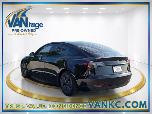 Used 2023 Tesla Model 3 Standard Range RWD image 9