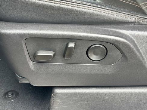 Used 2025 Chevrolet Silverado 3500 High Country w/ Technology Package image 28