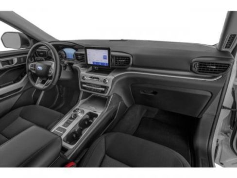 Used 2023 Ford Explorer XLT w/ Equipment Group 202A AWD/4WD image 18