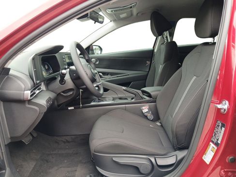 New 2026 Hyundai Elantra SE image 9