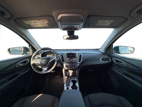 Used 2019 Chevrolet Equinox LT w/ Driver Convenience Package FWD image 9