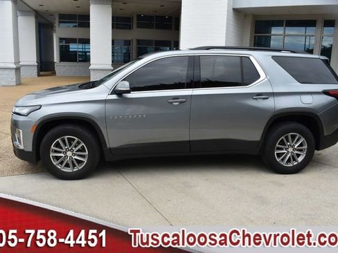 Used 2023 Chevrolet Traverse LT FWD image 6